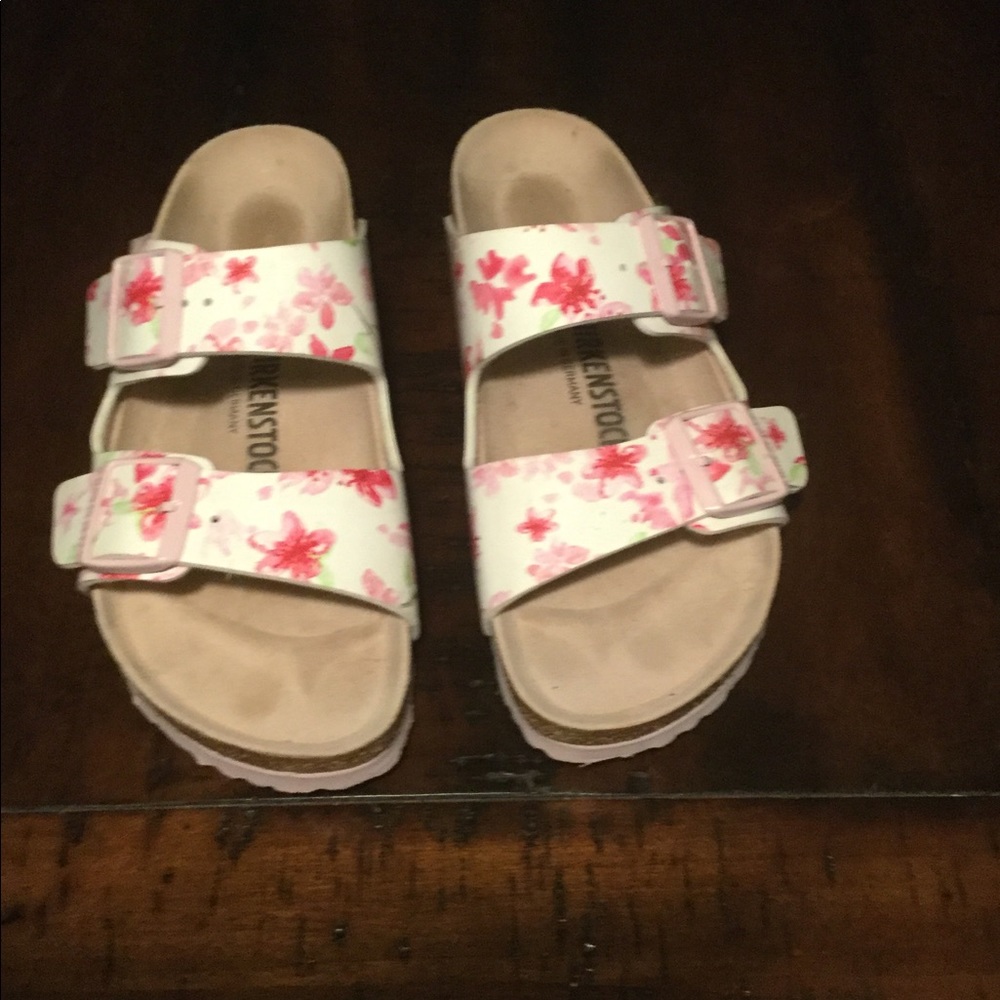 Birkenstock’s pink flowers and pink soles